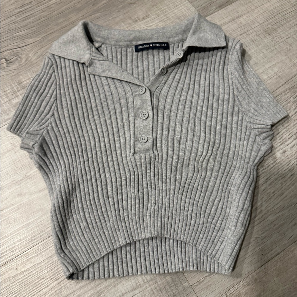 Brandy Melville Grey Cropped Top only worn once
